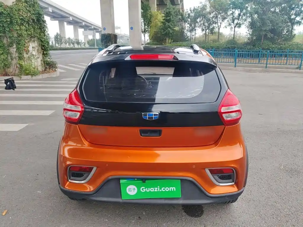 Geely Vision X1 — миниатюра 6