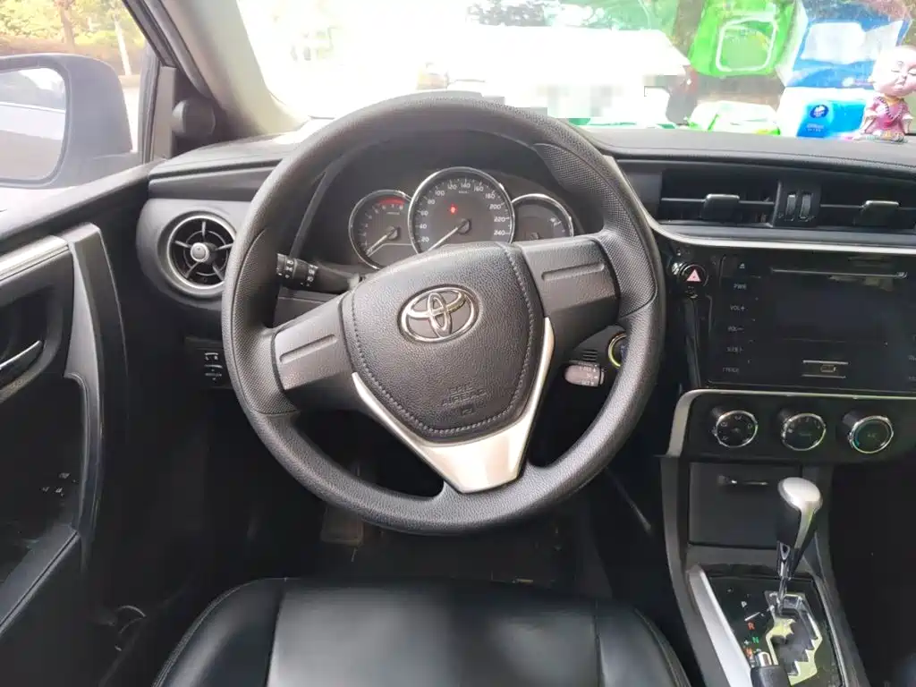 Toyota Corolla — миниатюра 11