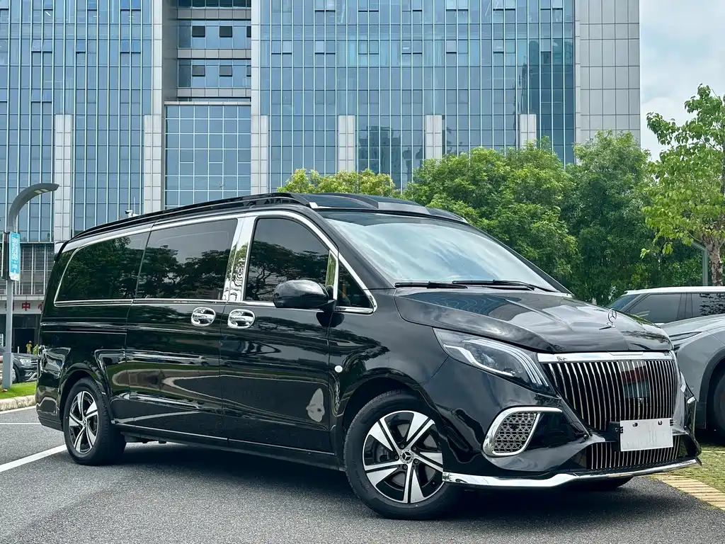 Mercedes-Benz Vito 2024 2.0T 7 мест