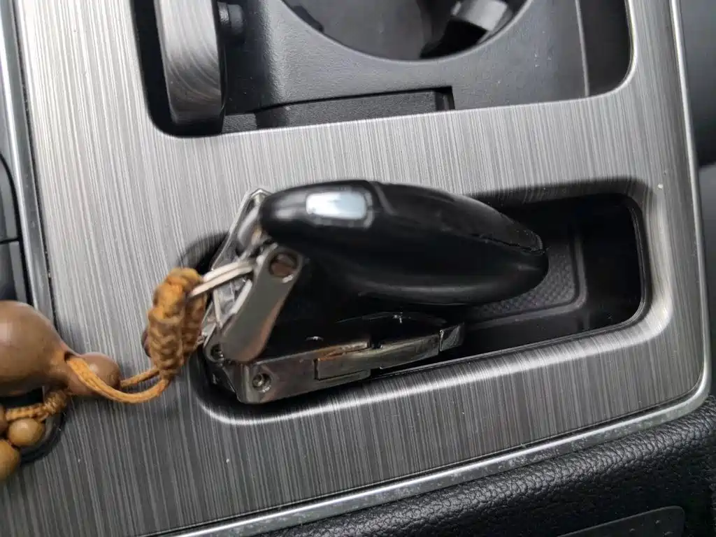 Roewe RX5 New Energy — миниатюра 9