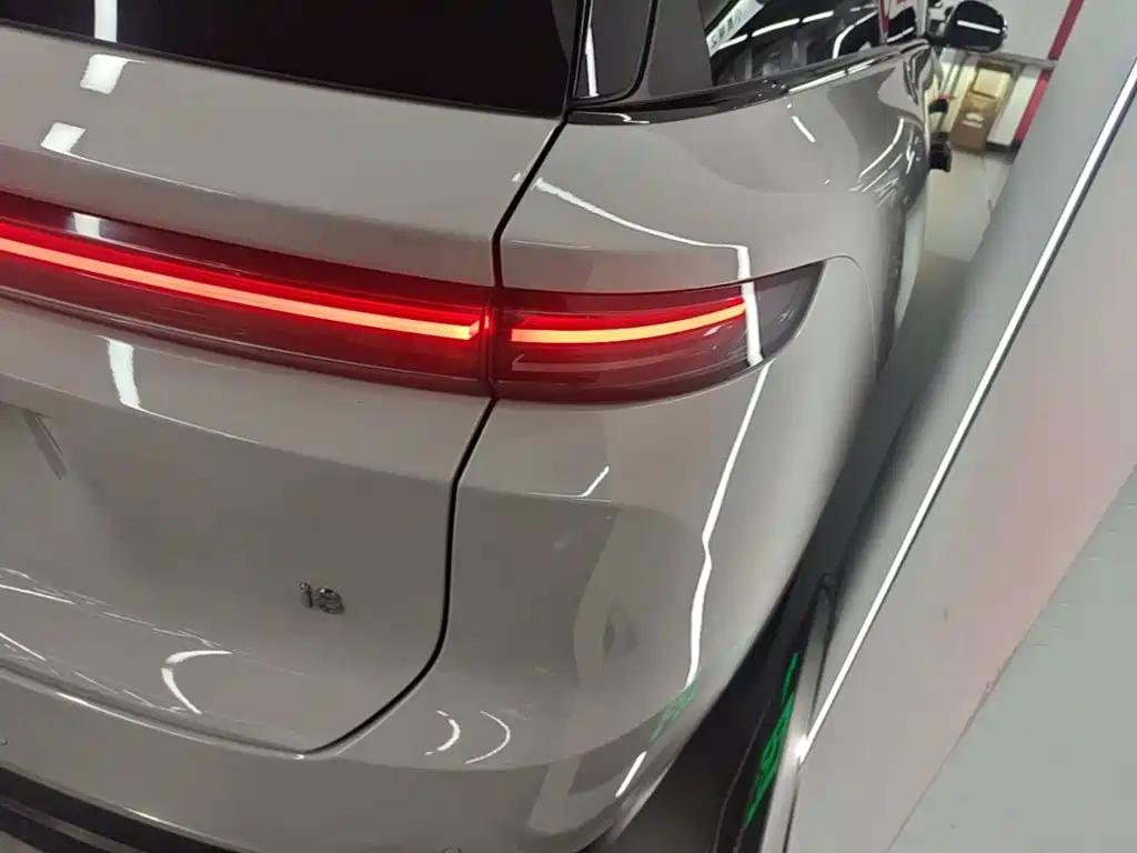 Li Auto Li i8 — миниатюра 8