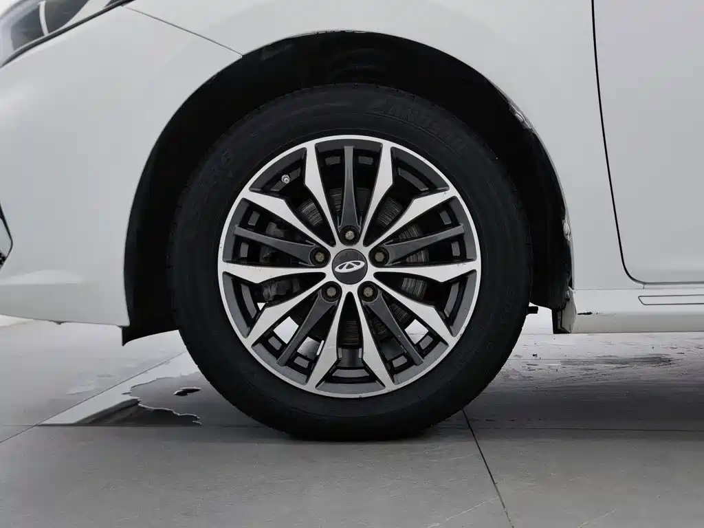 Chery Arrizo 5 PLUS — миниатюра 17
