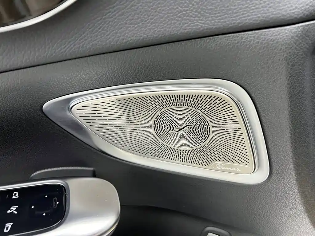 Mercedes-Benz C-Class 2023 — фото 25