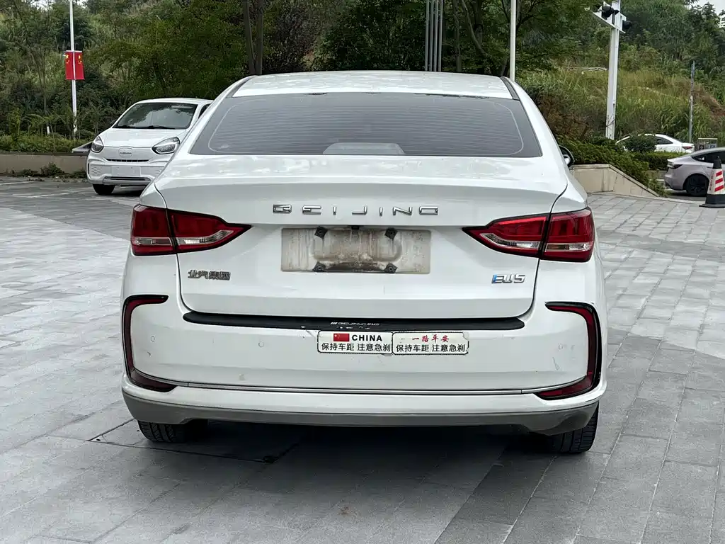 BAIC EU5 — миниатюра 5