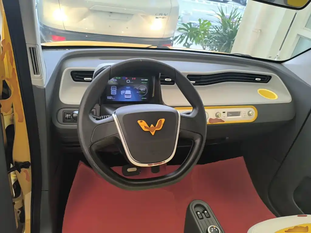 Wuling MINIEV — миниатюра 11