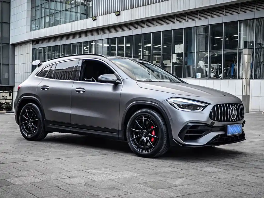 MERCEDES-BENZ GLA AMG