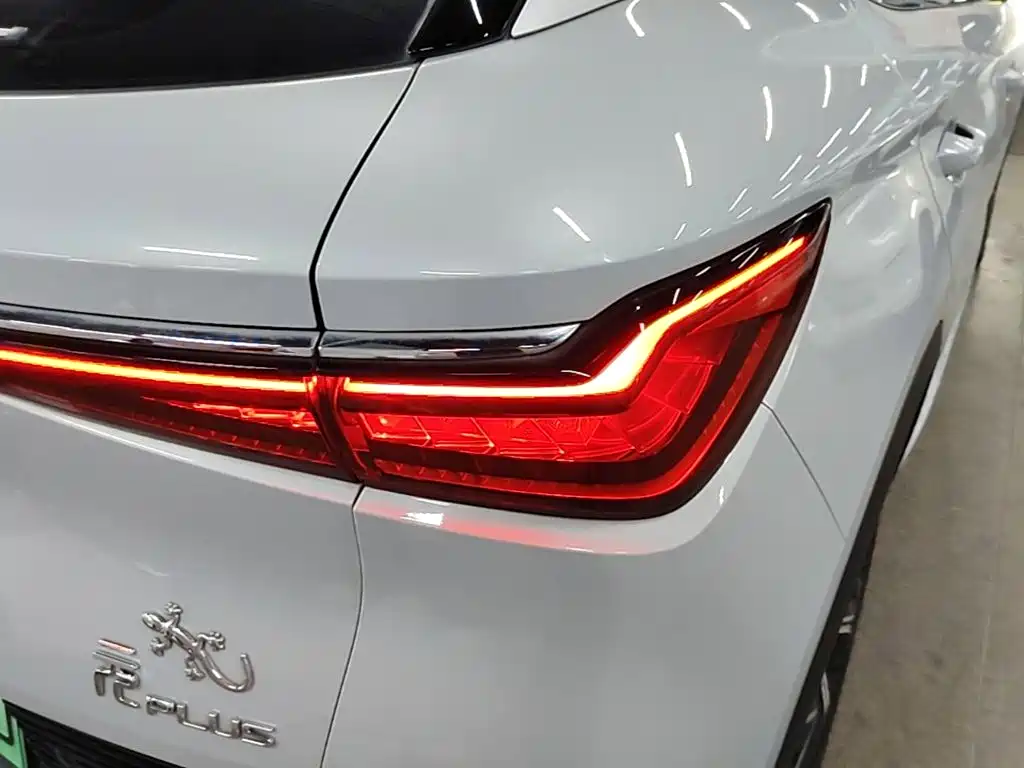BYD Yuan Plus — миниатюра 8