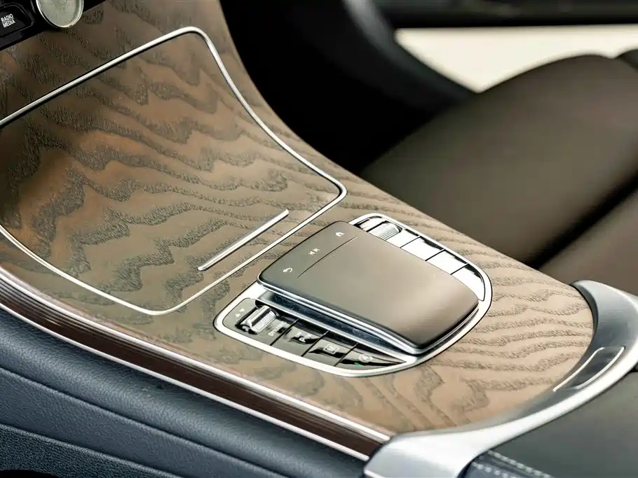 Mercedes-Benz GLC — миниатюра 11