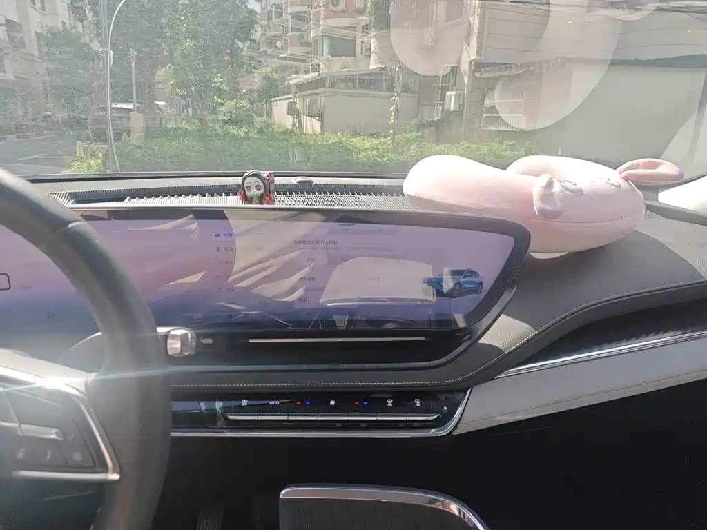 Buick E5 — миниатюра 14