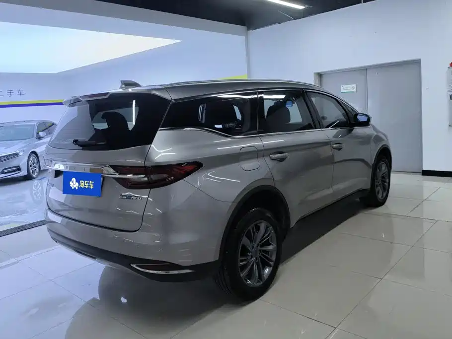 Geely Jia Ji New Energy — миниатюра 3