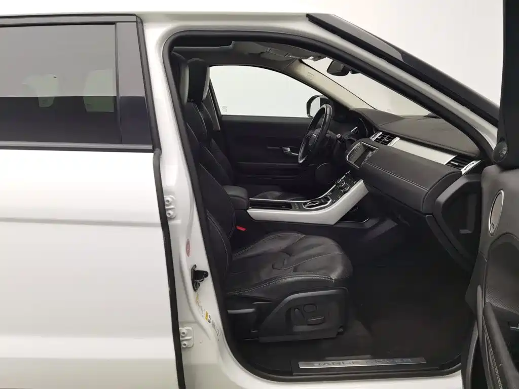 Land Rover Evoque (Import) — миниатюра 23