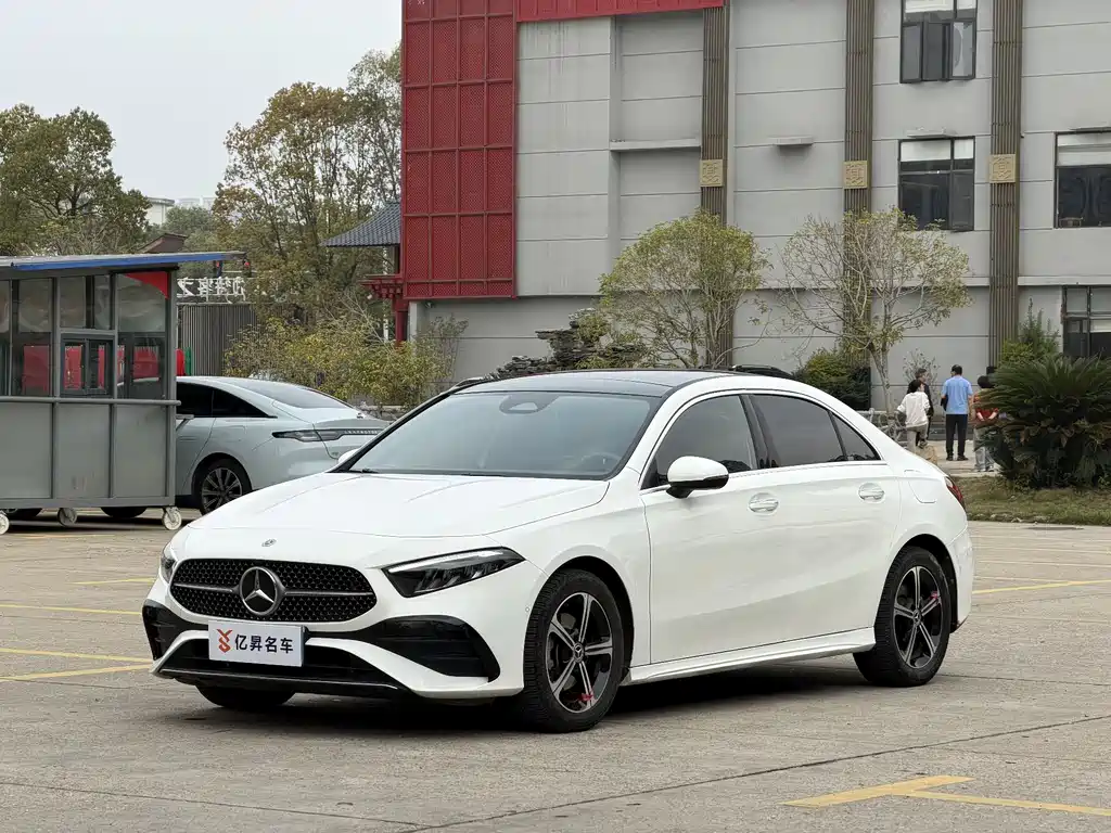 Mercedes-Benz A-Class 2023