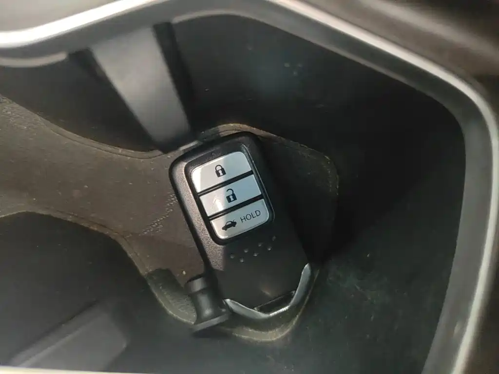 Honda Accord — миниатюра 9