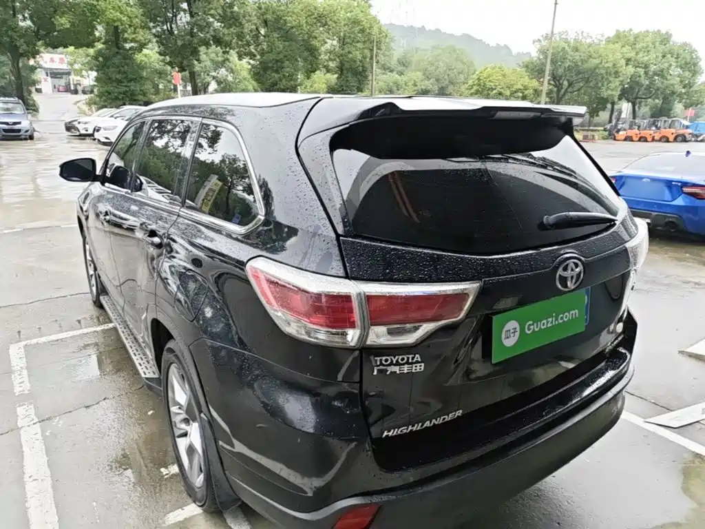 Toyota Highlander — миниатюра 5