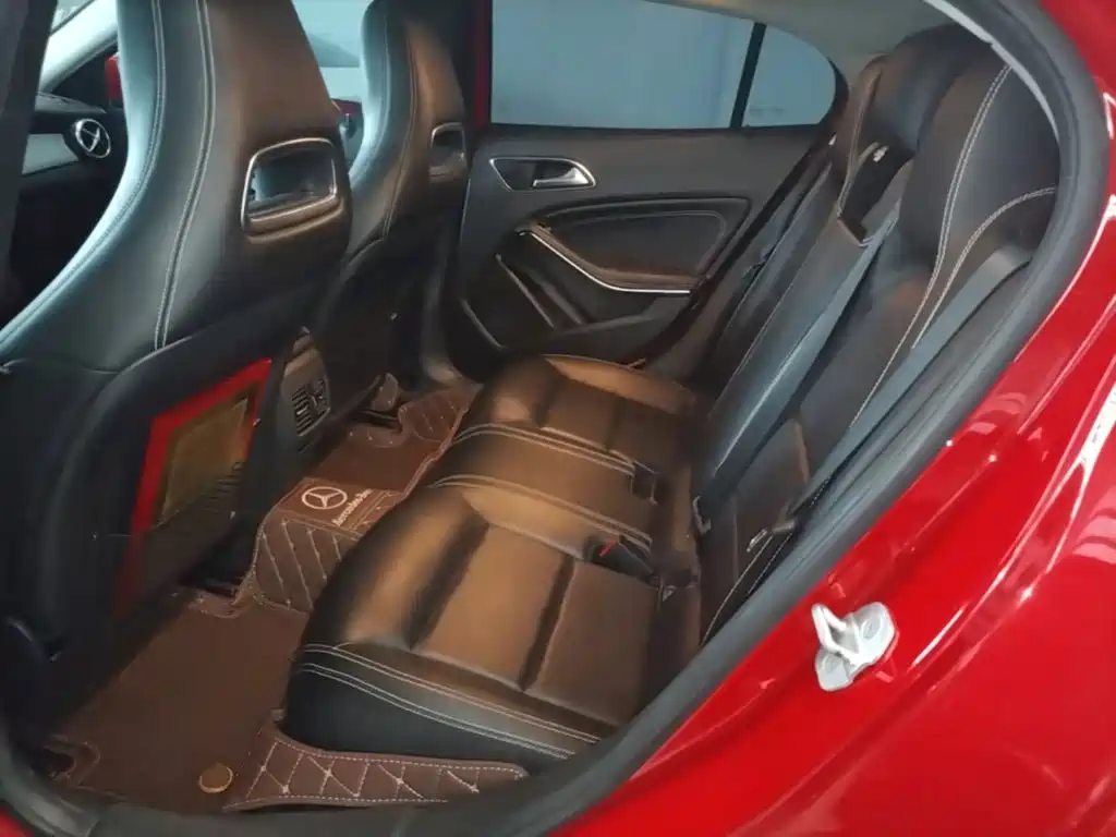 Mercedes-Benz GLA — миниатюра 17