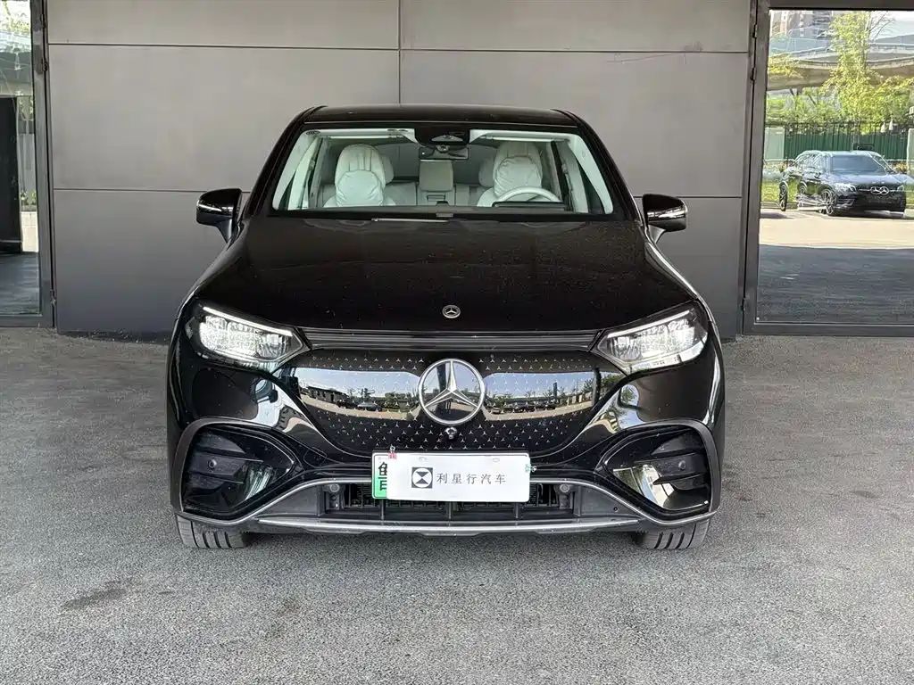 Mercedes-Benz EQE SUV 2026 500 4MATIC