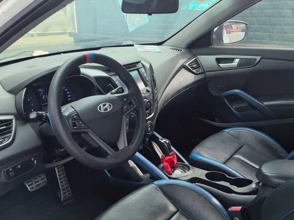 Hyundai Veloster — миниатюра 6