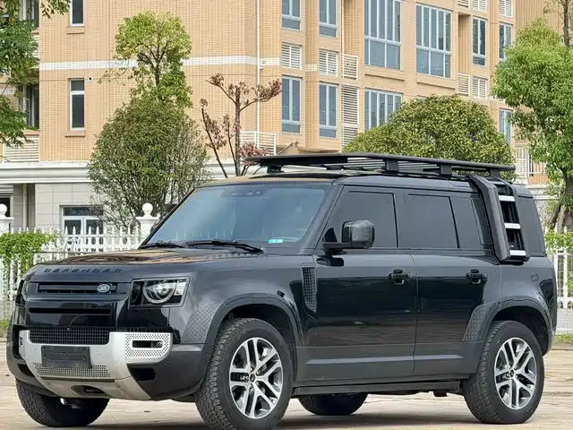 LAND ROVER  DEFENDER