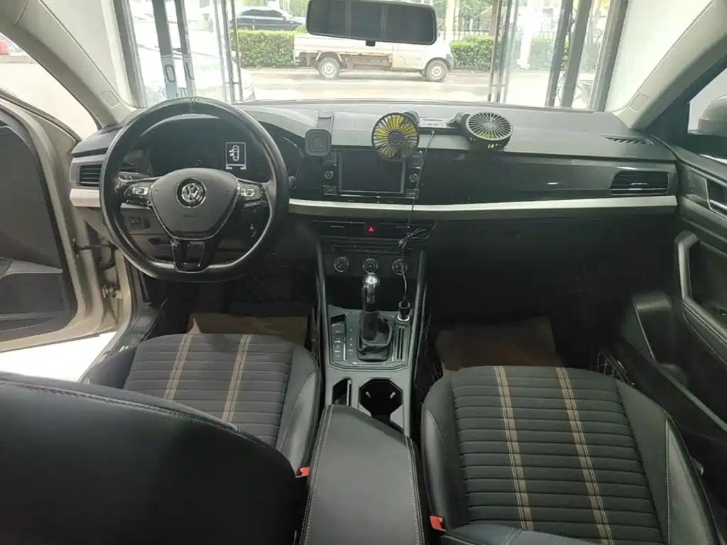 Volkswagen Lavida — миниатюра 10