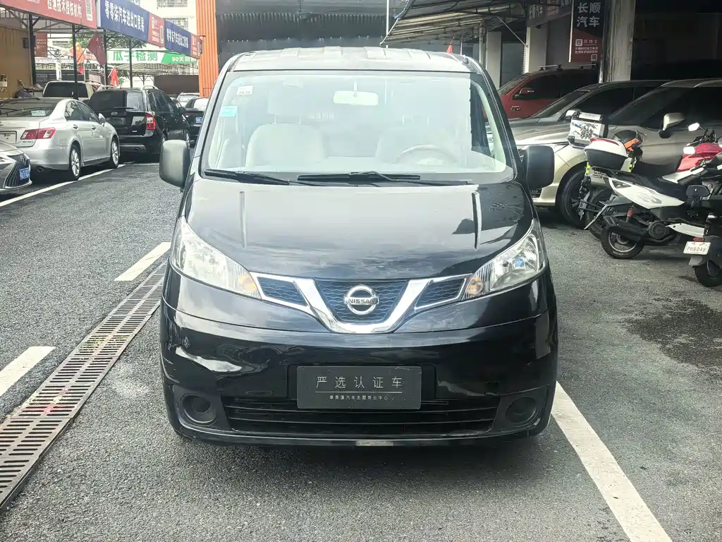 Nissan NV200 — миниатюра 3