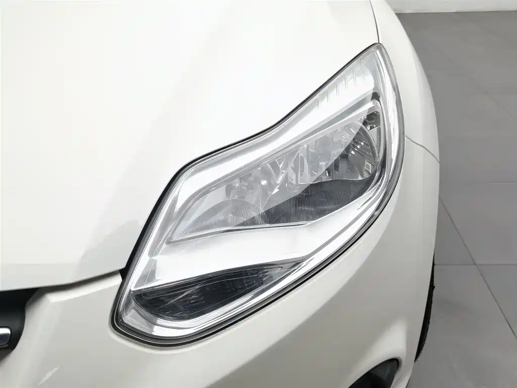 Ford Focus 2012 1.6L AT Comfort