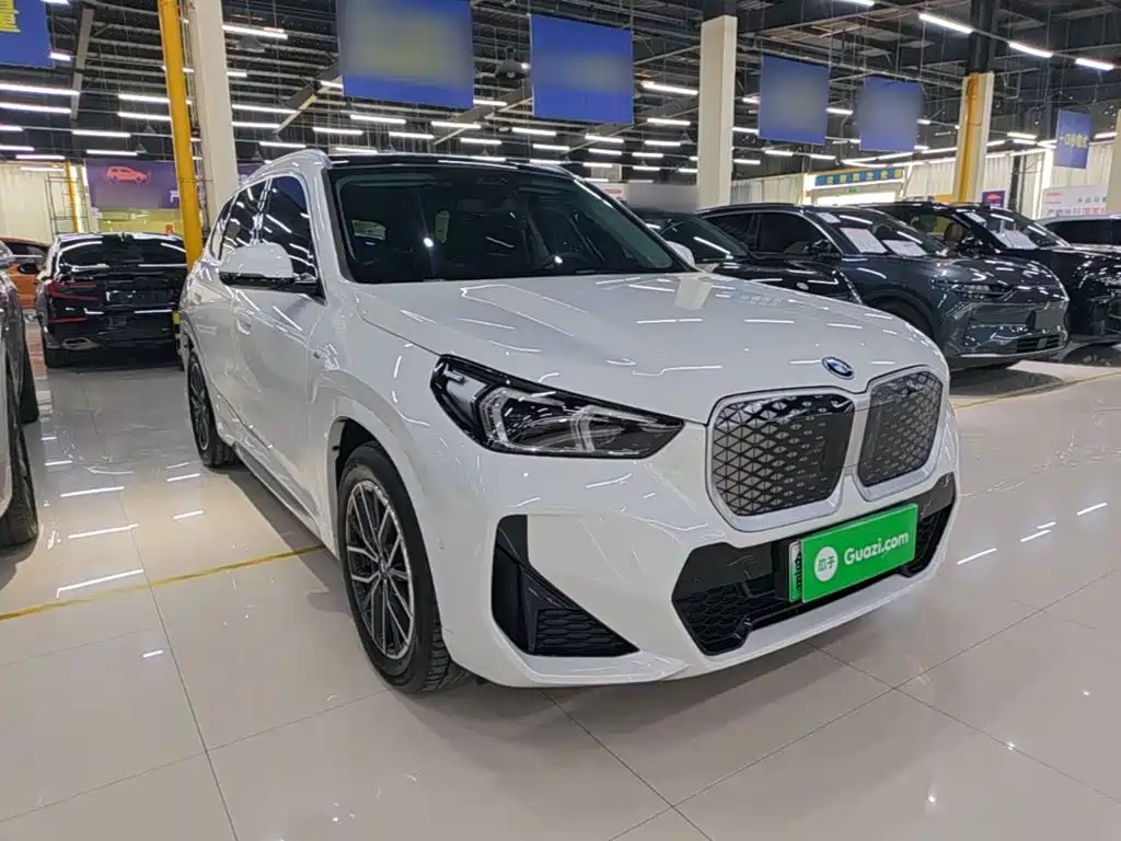 BMW iX1 — миниатюра 4
