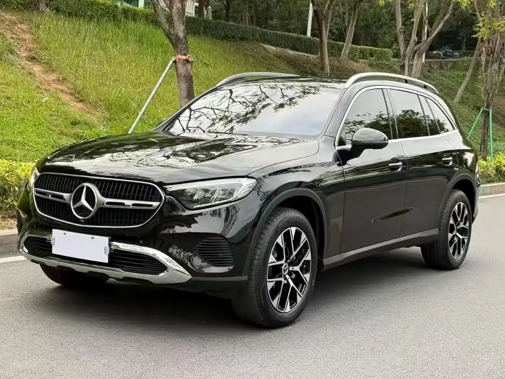 Mercedes-Benz GLC 2025