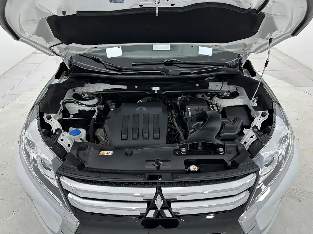 Mitsubishi Eclipse Cross — миниатюра 17