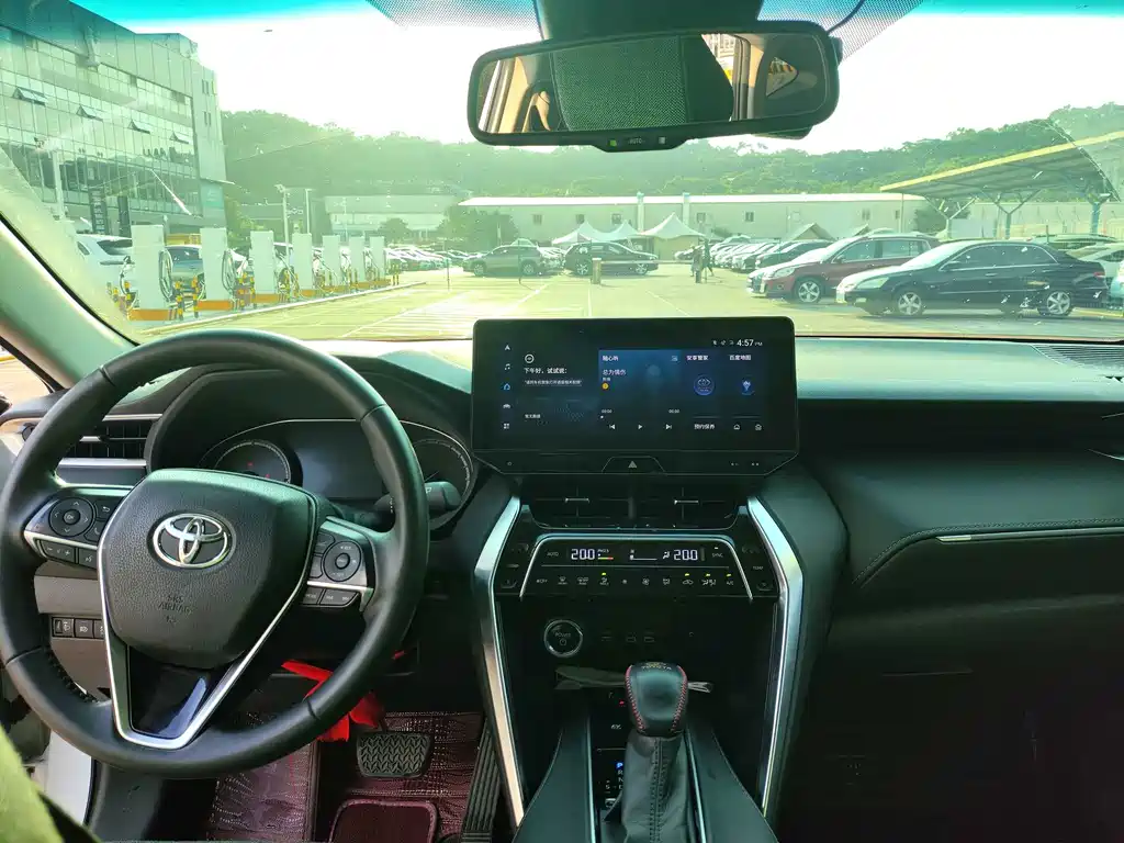 Toyota Harrier — миниатюра 13