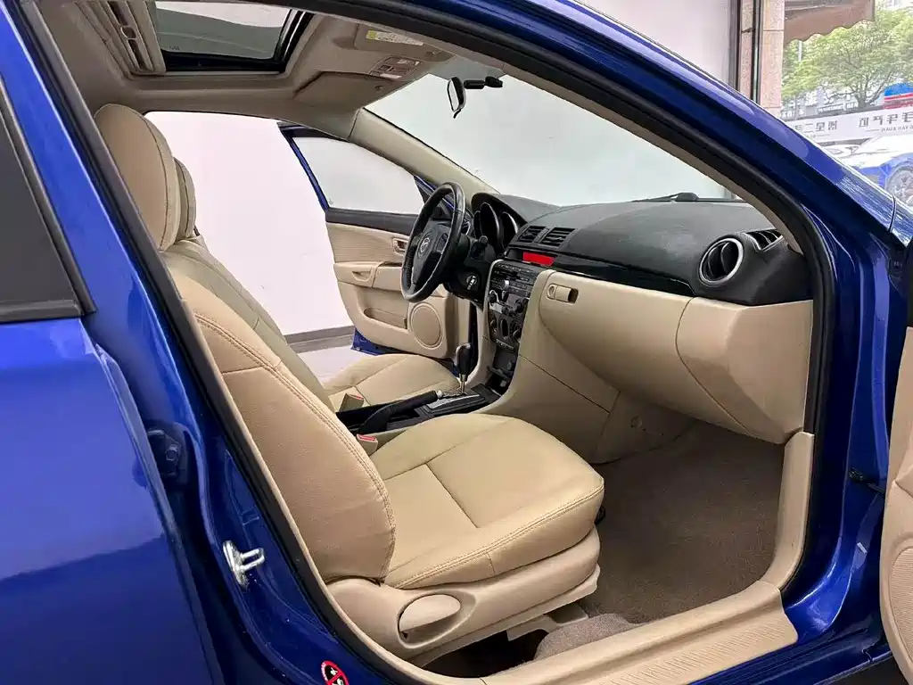 Mazda 3 — миниатюра 4