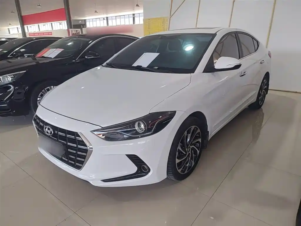 Hyundai Elantra 2020