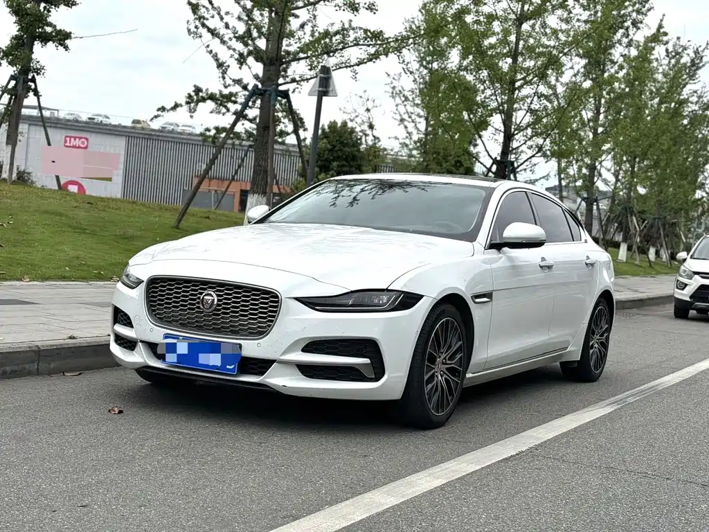 Jaguar XEL 2020