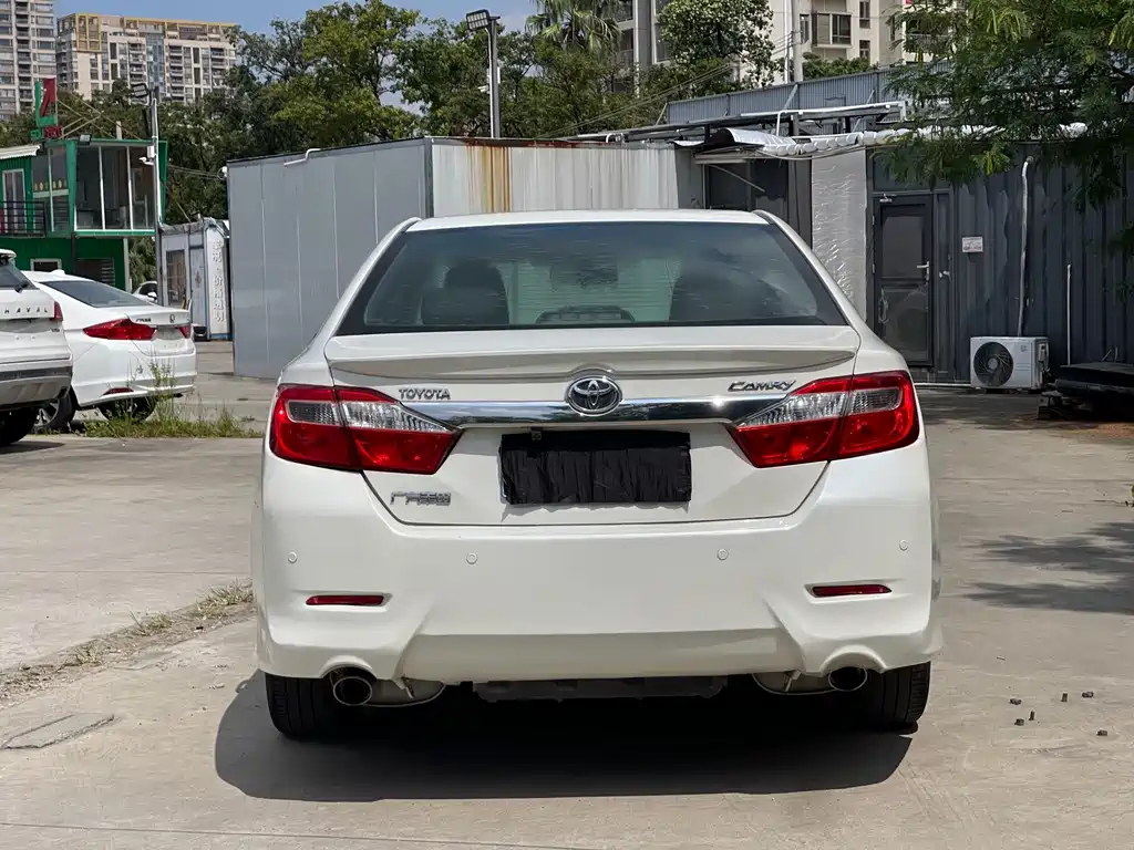 Toyota Camry — миниатюра 9