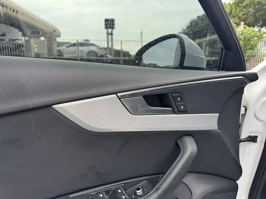 Audi A4 (Import) — миниатюра 16