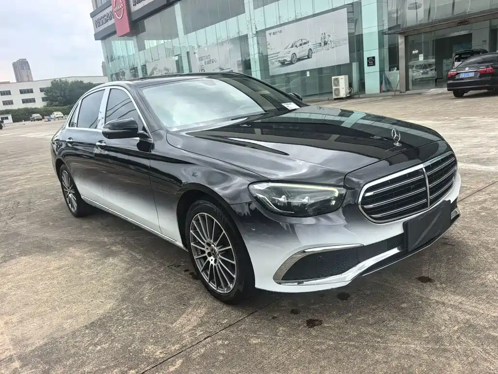 Mercedes-Benz E-Class — миниатюра 5