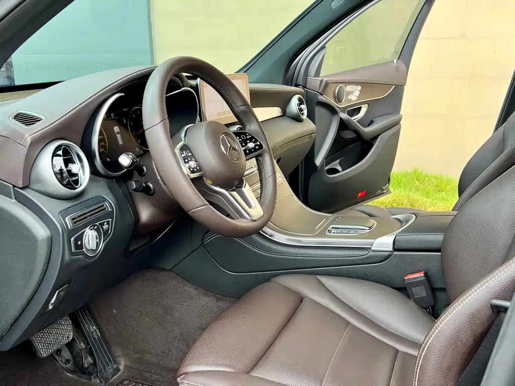 Mercedes-Benz GLC — миниатюра 11
