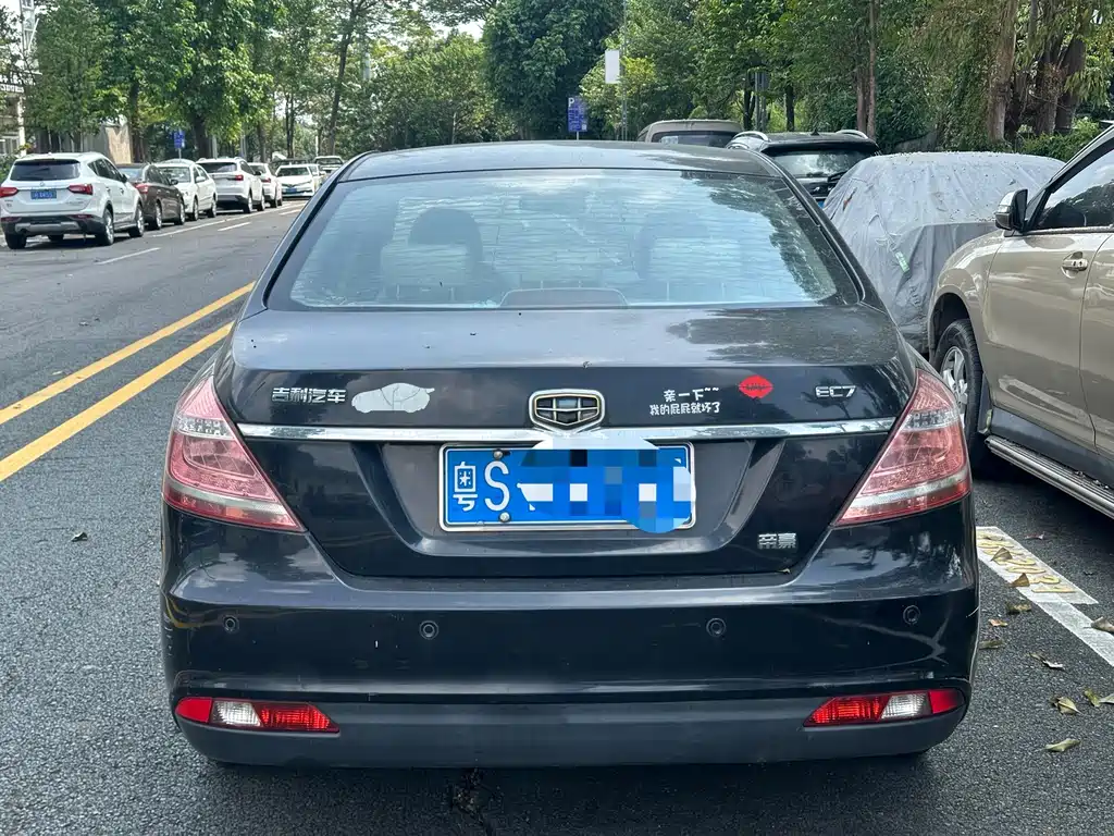 Geely Emgrand — миниатюра 3