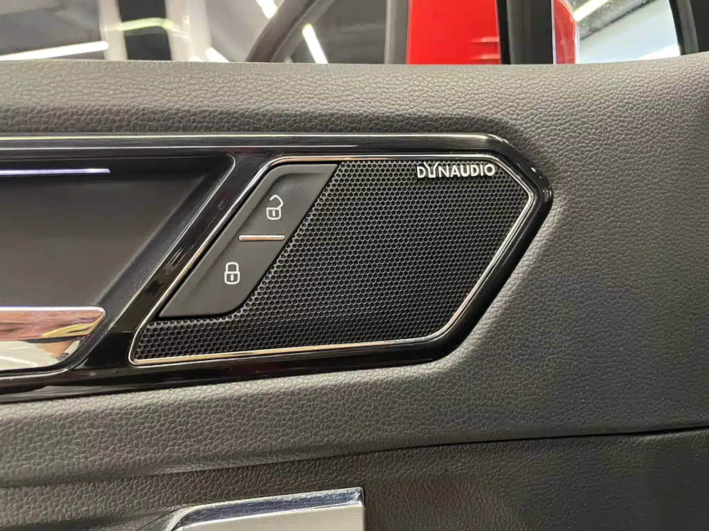 Volkswagen Tiguan L — миниатюра 33