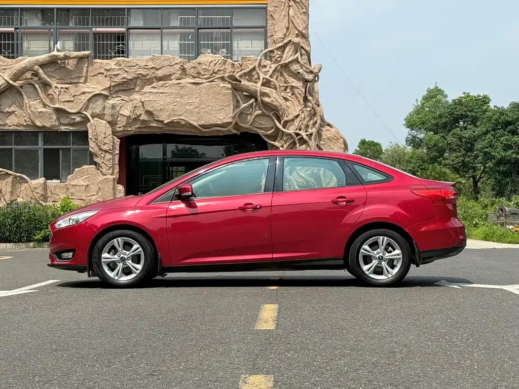 Ford Focus — миниатюра 3