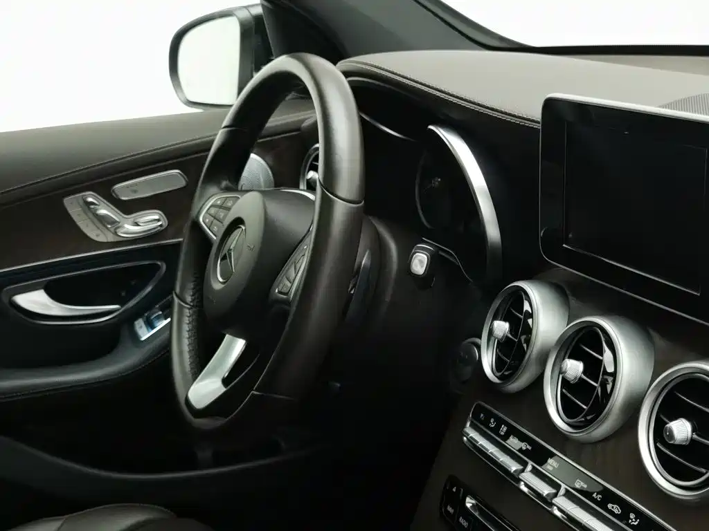 Mercedes-Benz GLC — миниатюра 22