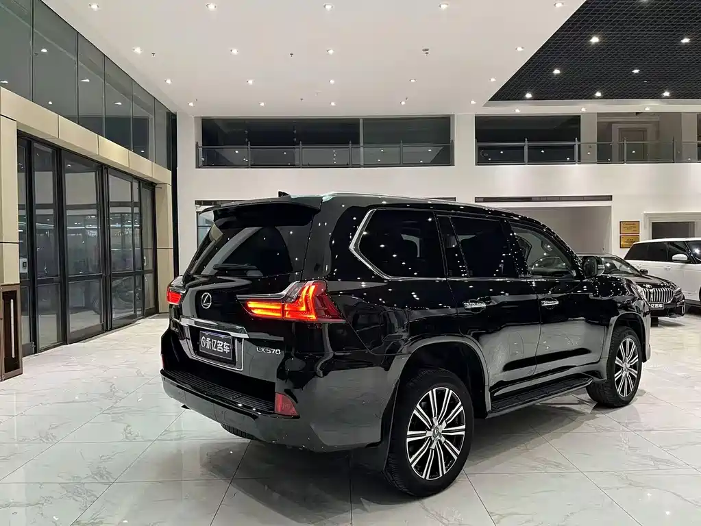 Lexus LX — фотографии объявления, Фото 17