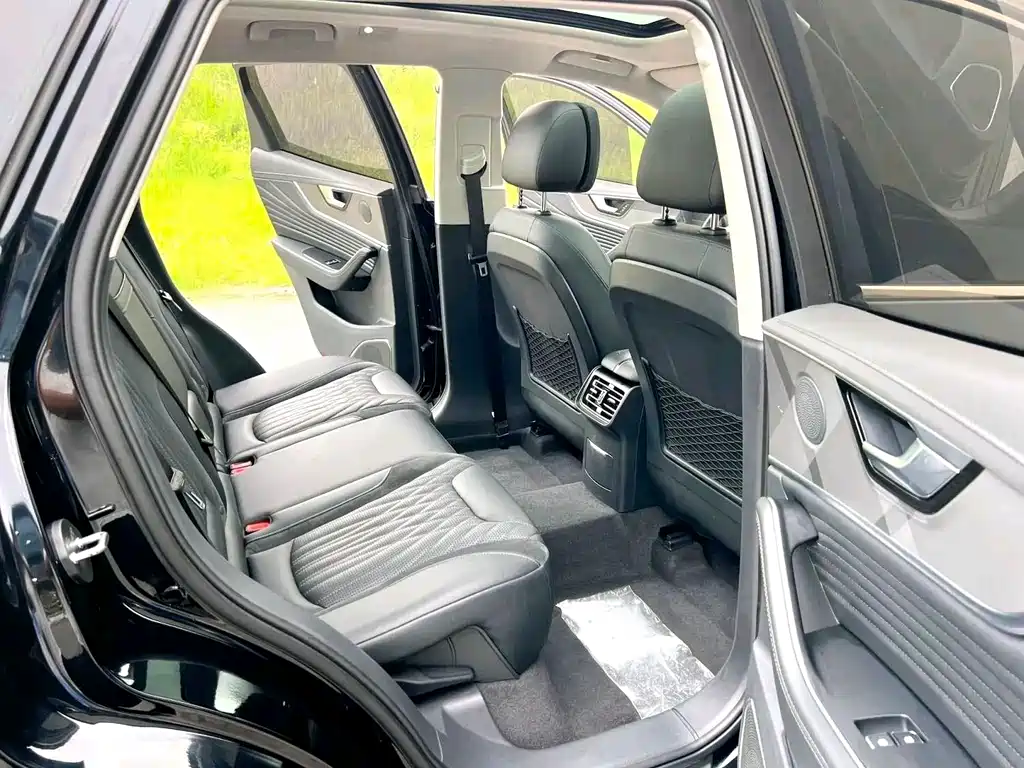 Hongqi Hongqi HS5 — миниатюра 3