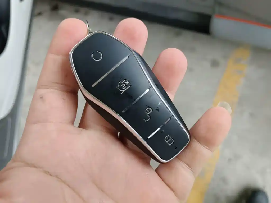 BYD Dolphin — миниатюра 9