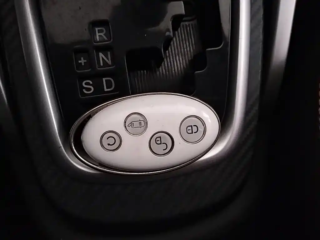 BYD Yuan — миниатюра 9