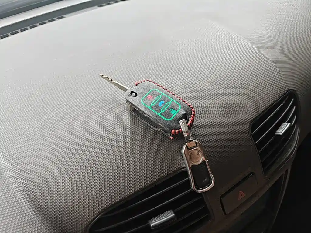 Wuling Hongguang — миниатюра 9