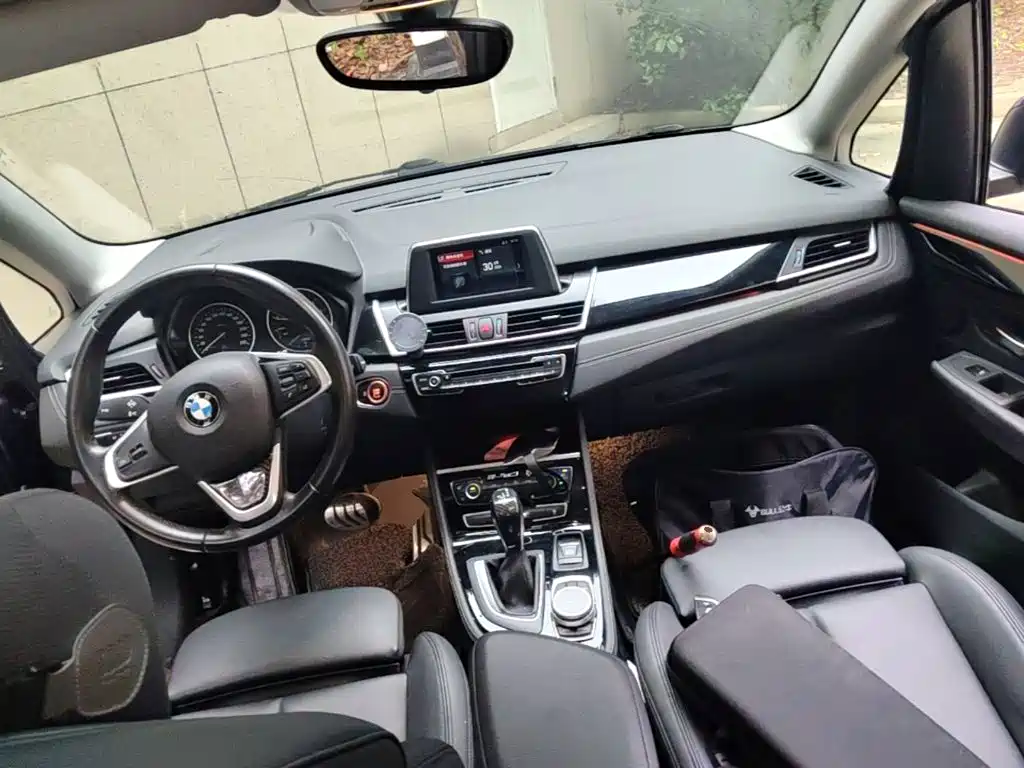 BMW 2 Series Gran Tourer — миниатюра 10
