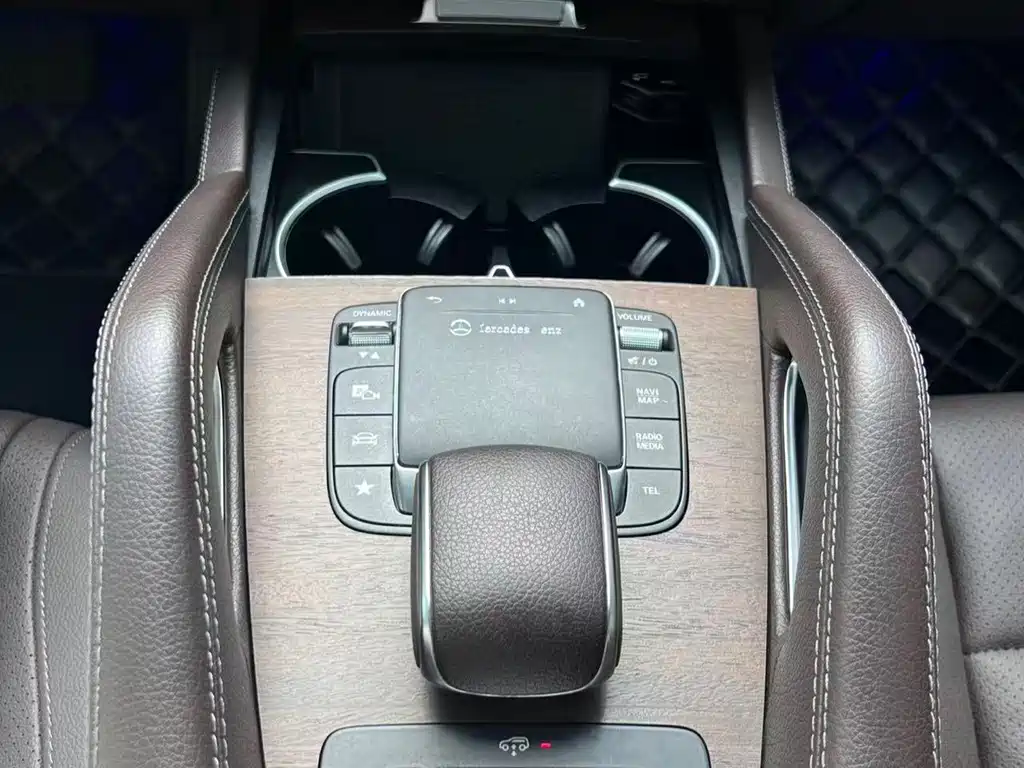 Mercedes-Benz GLE New Energy — миниатюра 9