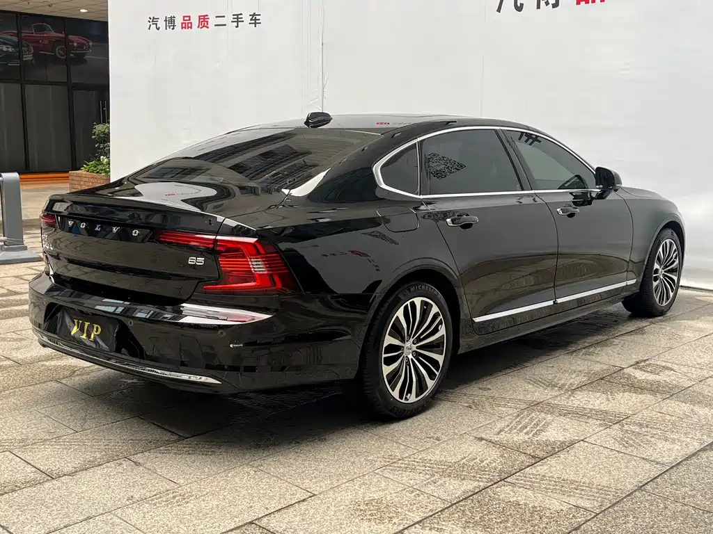 Volvo S90 2023 — фото 17