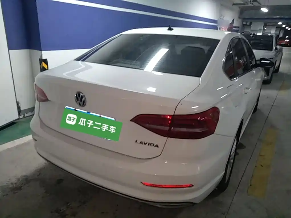Volkswagen Lavida — миниатюра 7