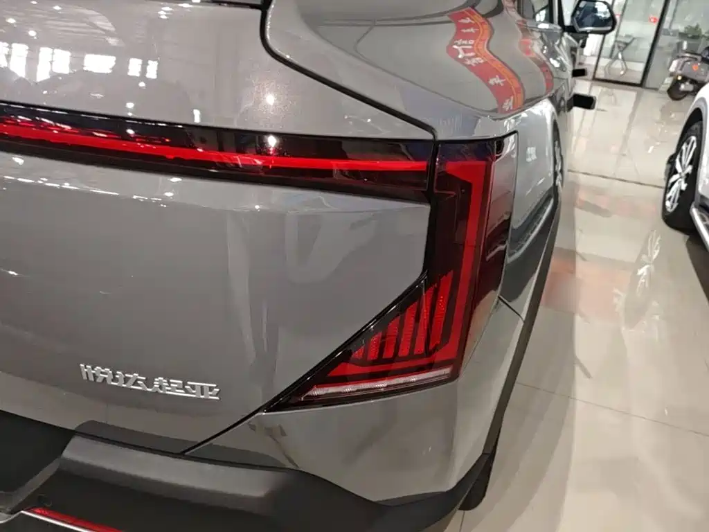 Kia EV5 — миниатюра 8